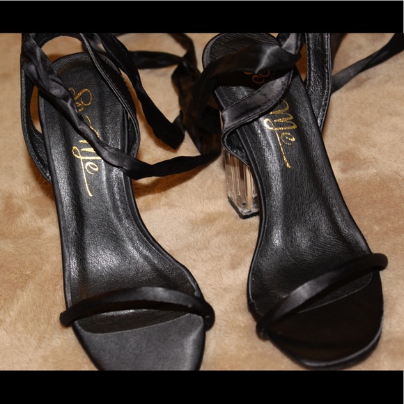 Heels - Picture 4 of 5